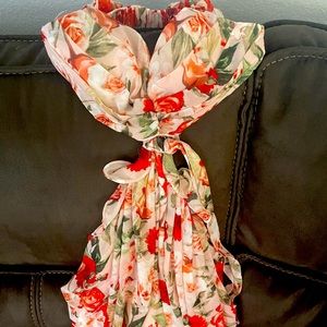 Fashion Nova floral dress, new never wore, very cute